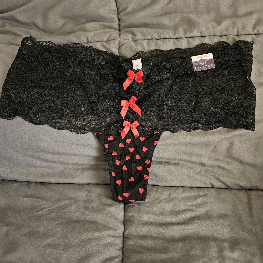 Cacique Black and Red Lace Heart Thong - Picture 2 of 6